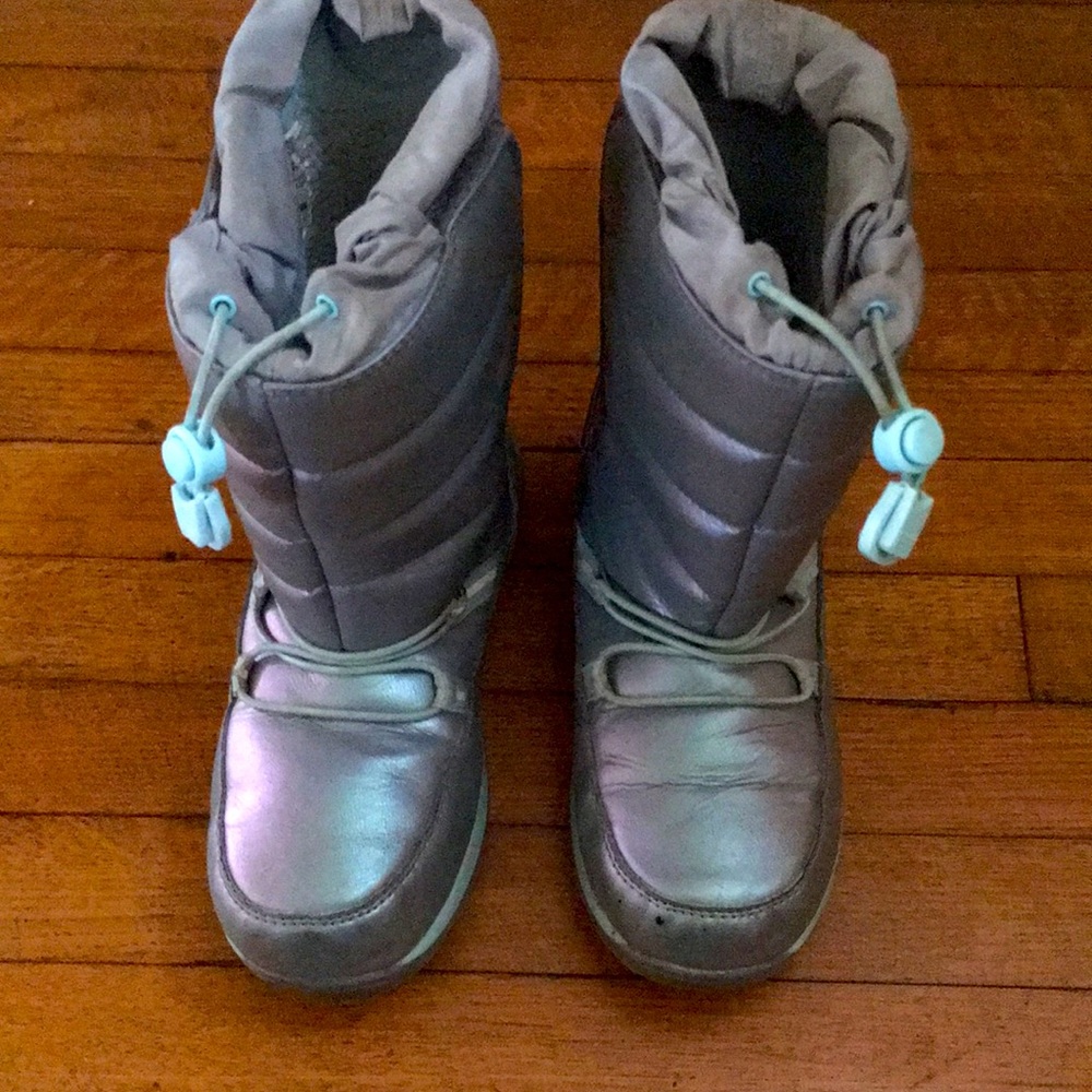 Lands end size 2 snow boots